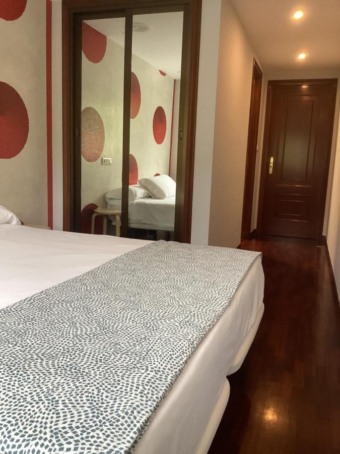 Saudade Hostal Cafeteria A Coruña Zewnętrze zdjęcie