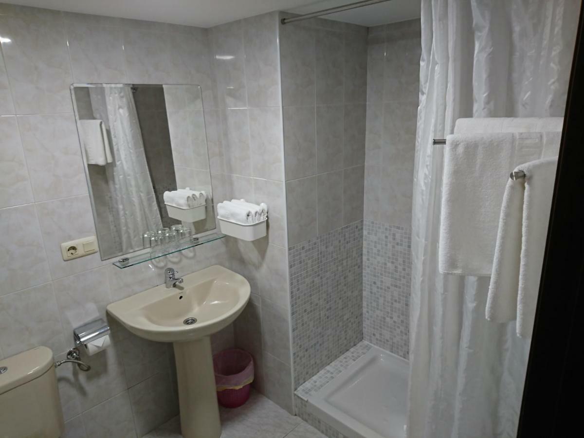 Saudade Hostal Cafeteria A Coruña Zewnętrze zdjęcie